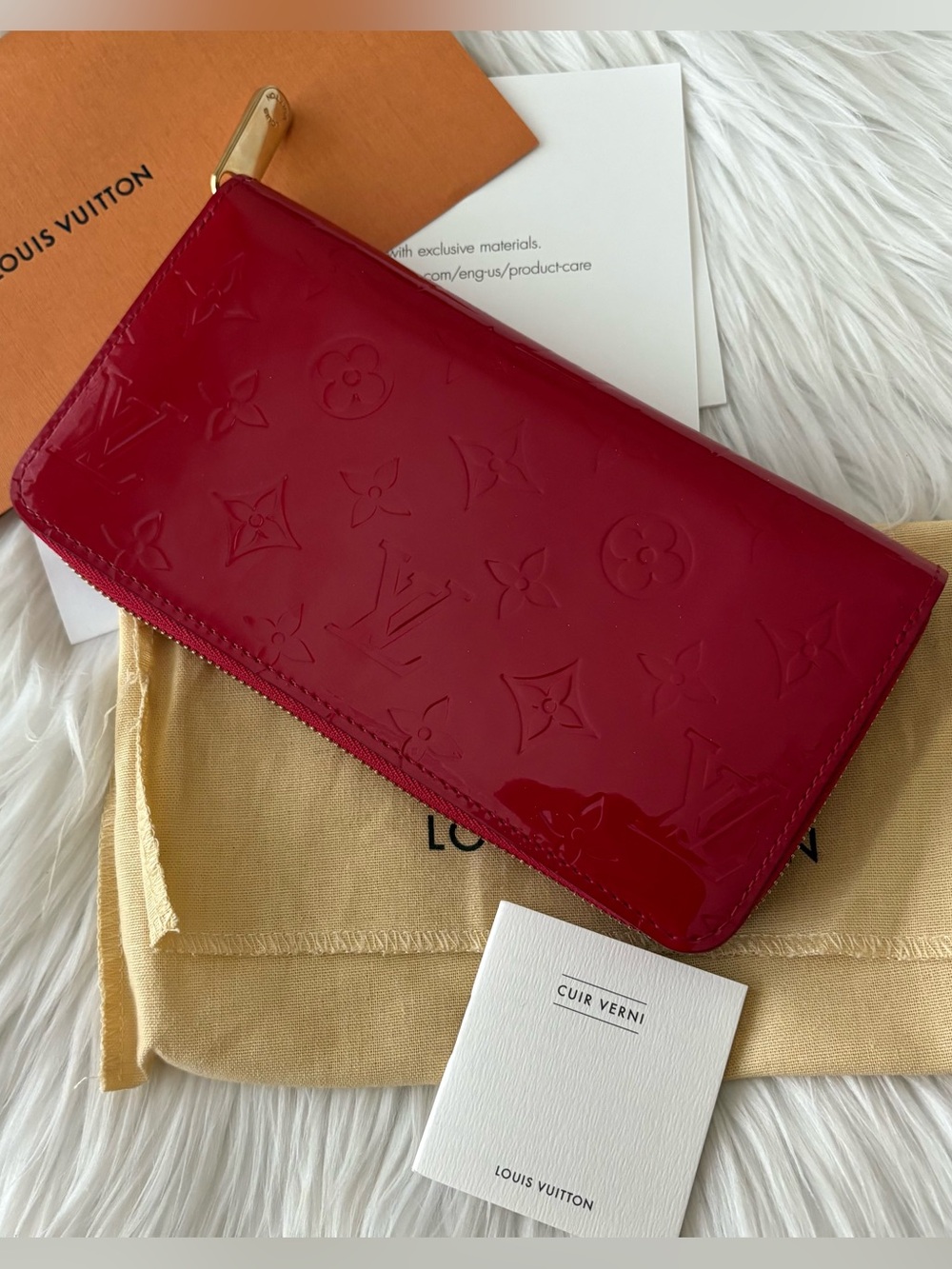 Authentic Louis Vuitton Red Cerise Vernis Zippy Wallet